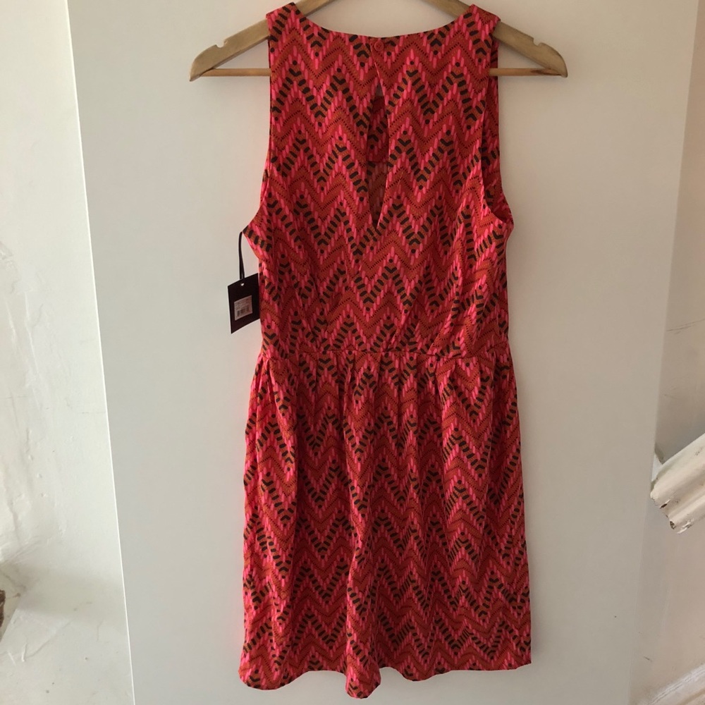 [Jack] Red/Black Dress - Picture 5 of 8